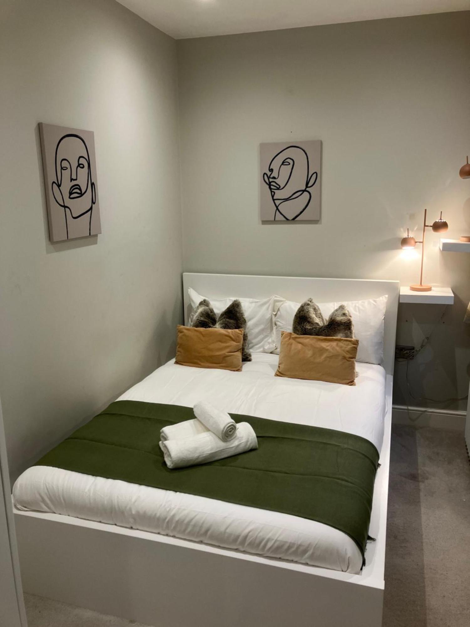 Brilliant 2 Bed Apartment - Spacious, Central & Well-Connected London Bagian luar foto